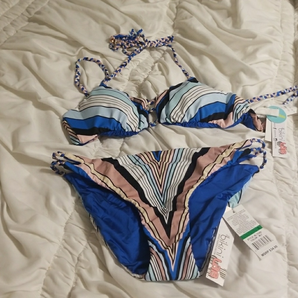 Reversible two piece swimsuit